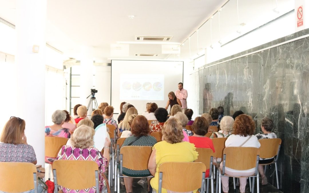 MARMOLEJO | El taller “Fragilidad y envejecimiento” cierra el programa por el Día de las Personas Mayores