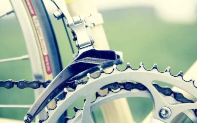 ARJONA | Escolares de Arjona aprenden a poner a punto sus bicis por un planeta más limpio