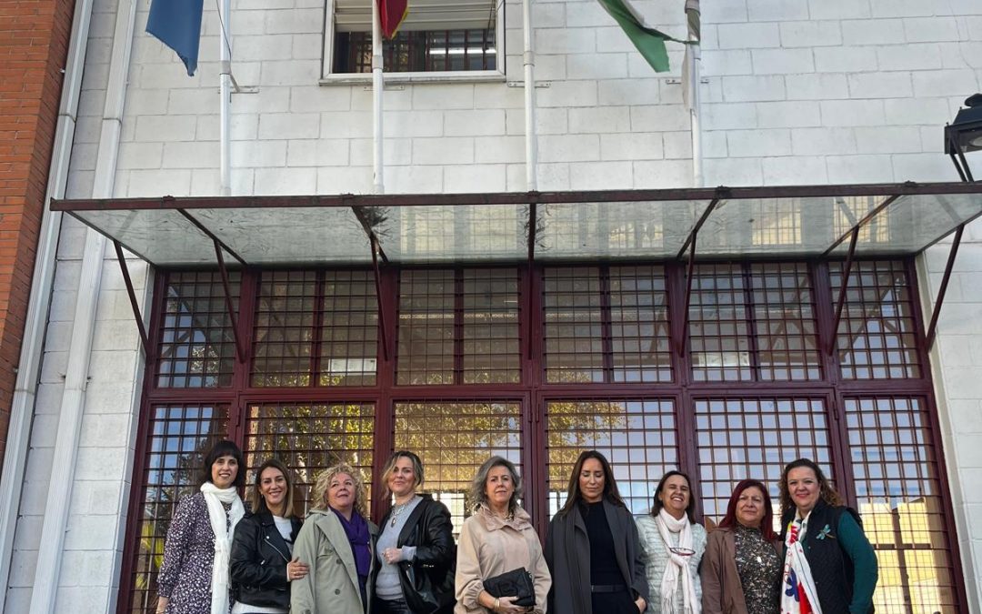 PROVINCIA || El IES de Porcuna celebra el día de la Mujer Emprendedora con cuatro testimonios de profesionales