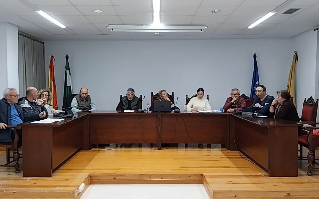 LOPERA | Pleno extraordinario en Lopera para informar sobre la situación de las placas solares