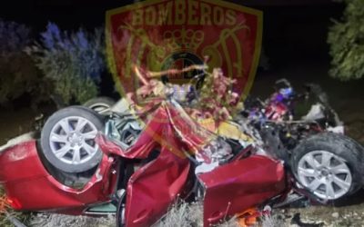 PROVINCIA || Dos hombres fallecen en un accidente de tráfico registrado anoche en Porcuna