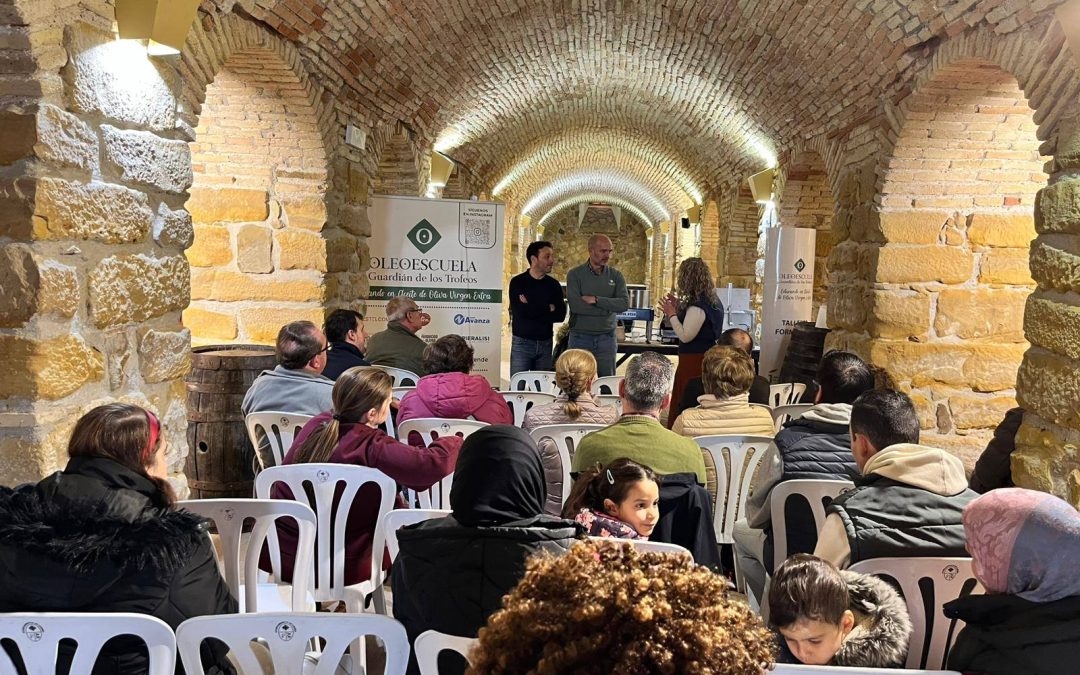 LOPERA | Lopera acerca la cultura del AOVE con una demostración práctica y una cata guiada en la Tercia Baja