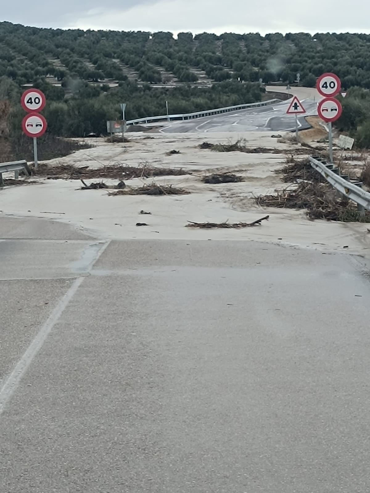 Continúan las obras del Paseo de la Libertad en Marmolejo